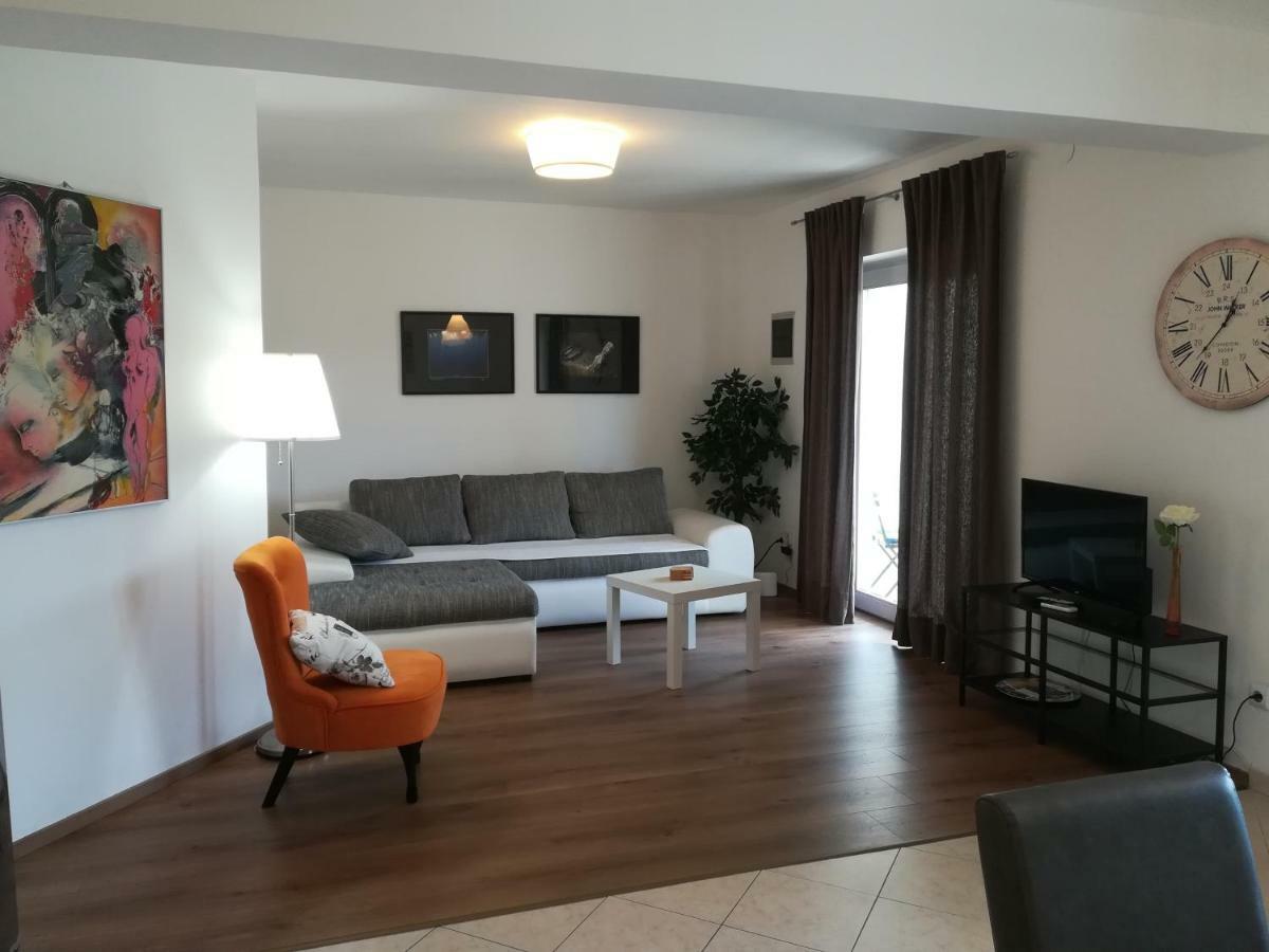 Apartman Tara&Iva 브르사르 외부 사진